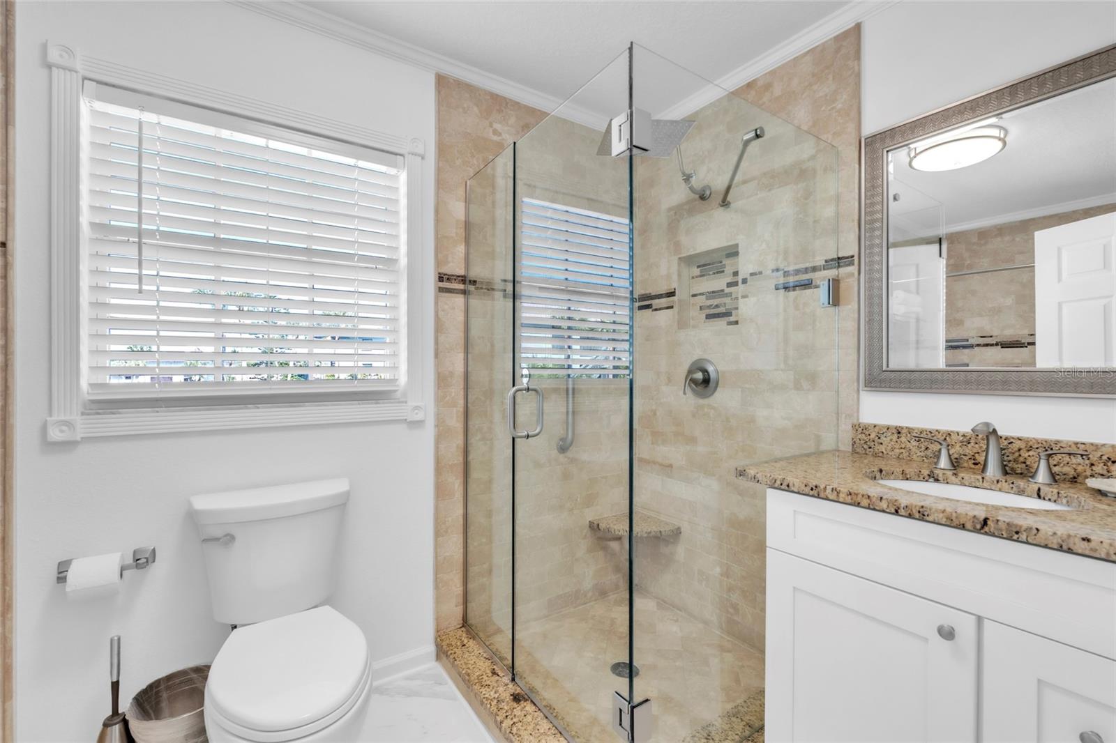 Image 15 of 39 For 517 42nd Street