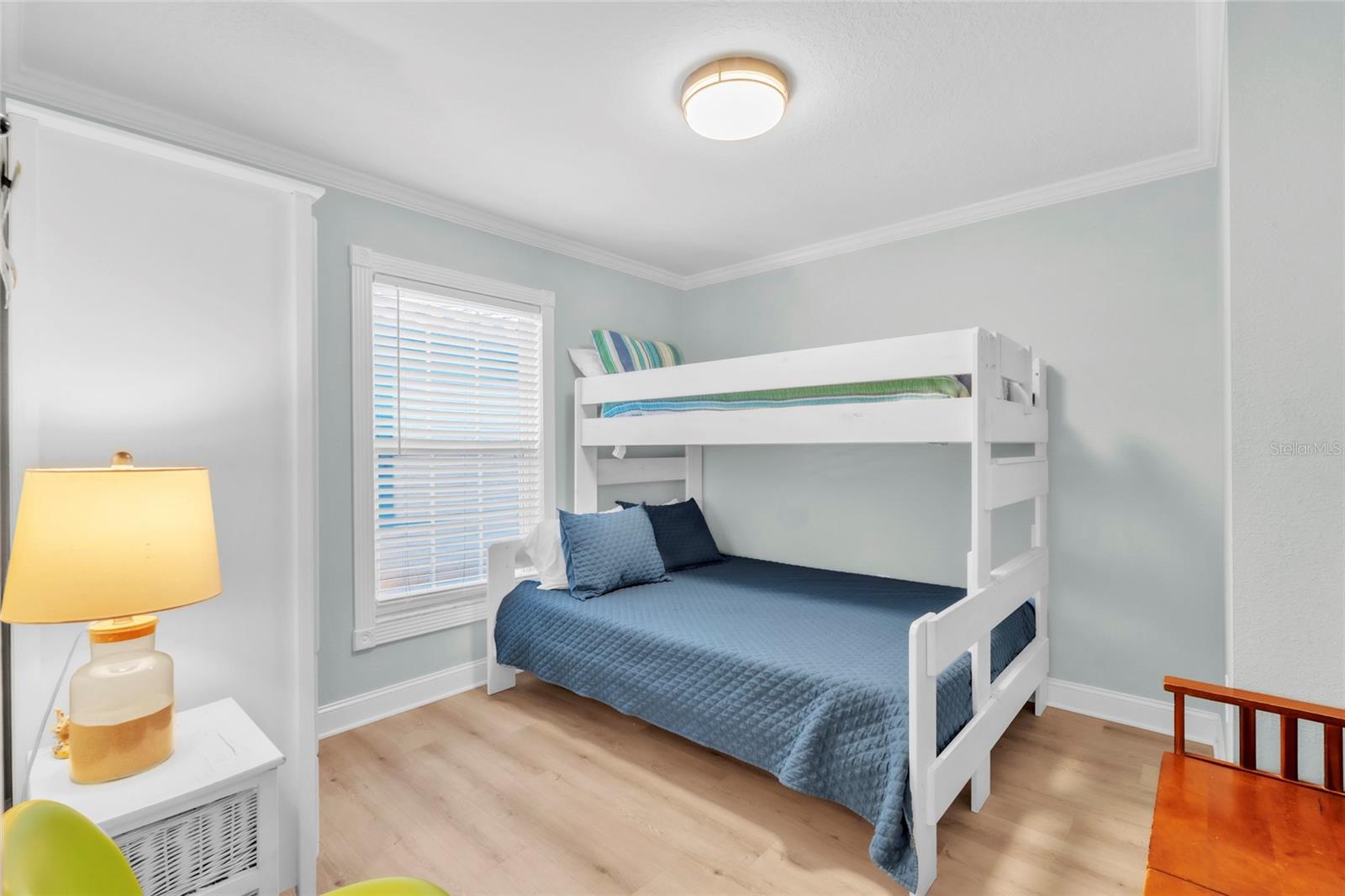 Image 22 of 39 For 517 42nd Street