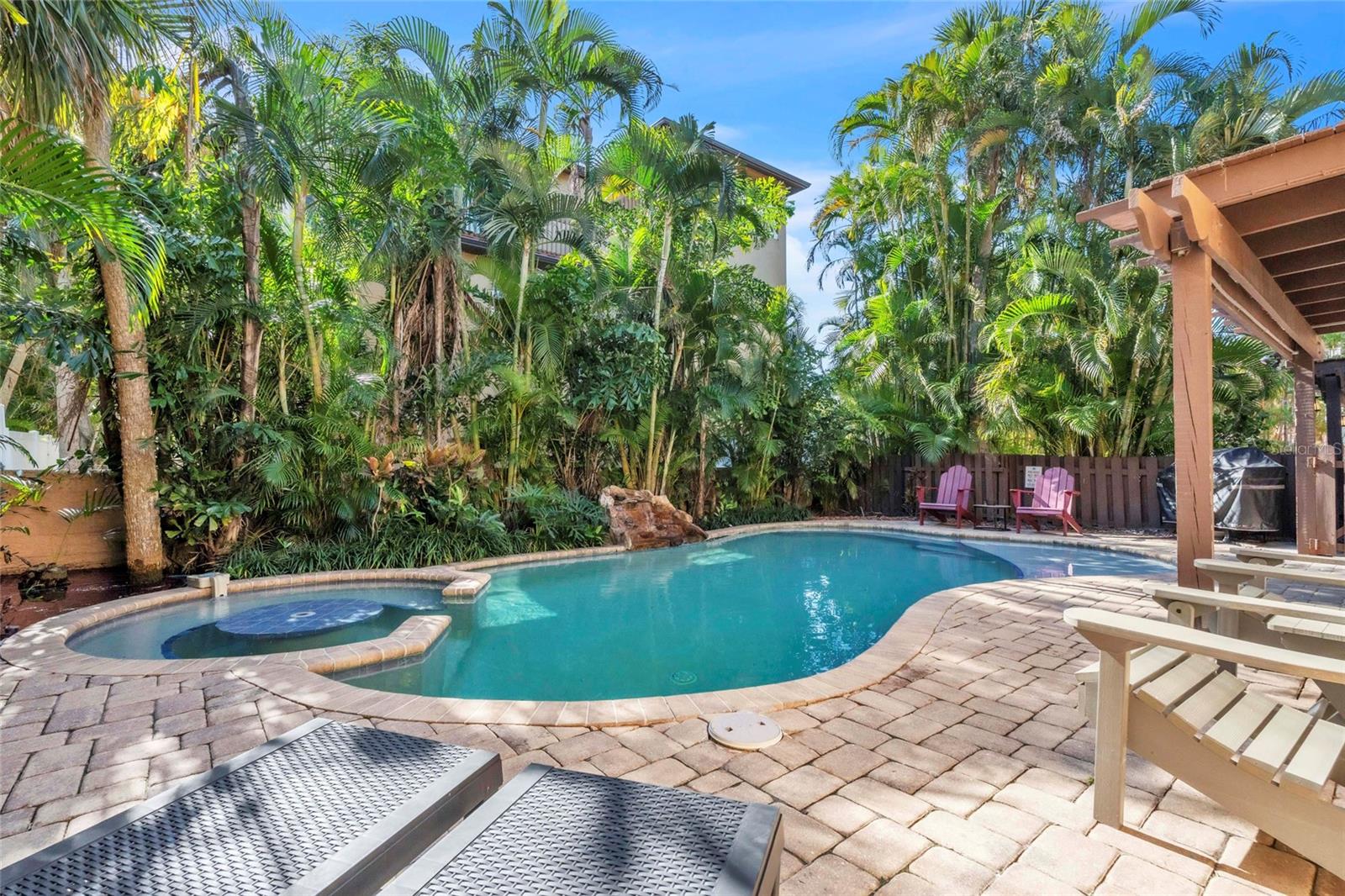 Image 31 of 39 For 517 42nd Street