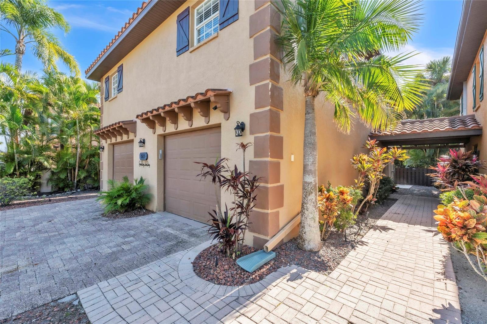 Image 32 of 39 For 517 42nd Street