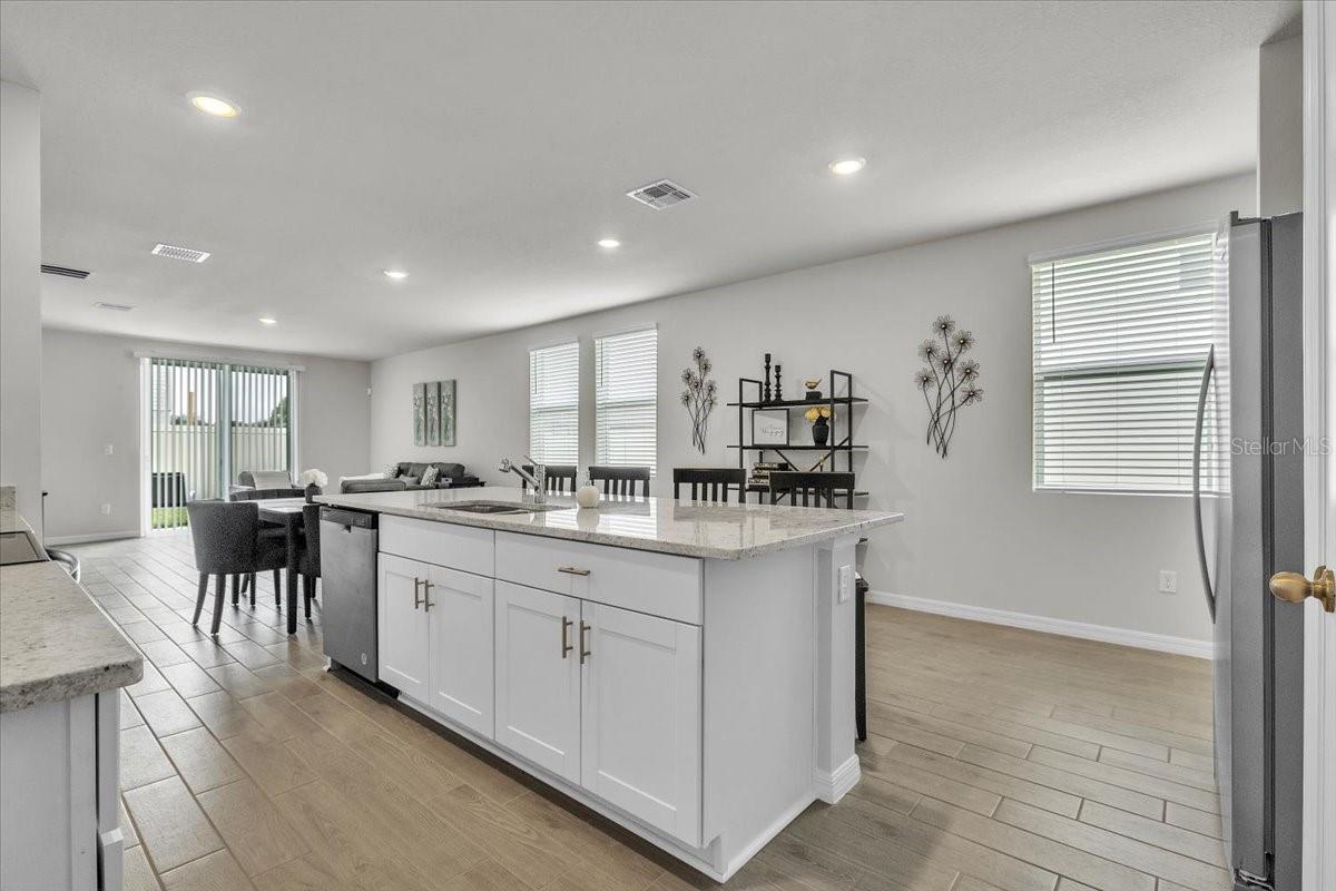 Image 10 of 58 For 7119 Amelia River Drive