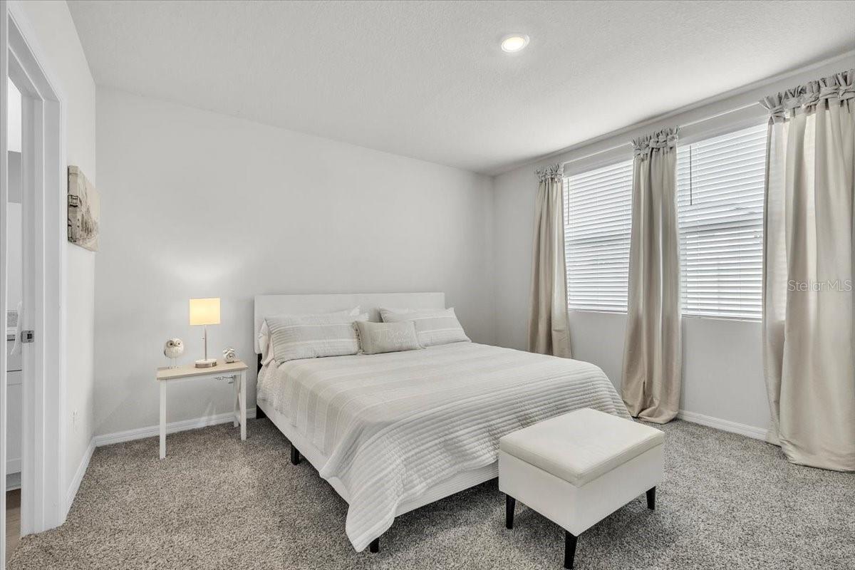 Image 17 of 58 For 7119 Amelia River Drive