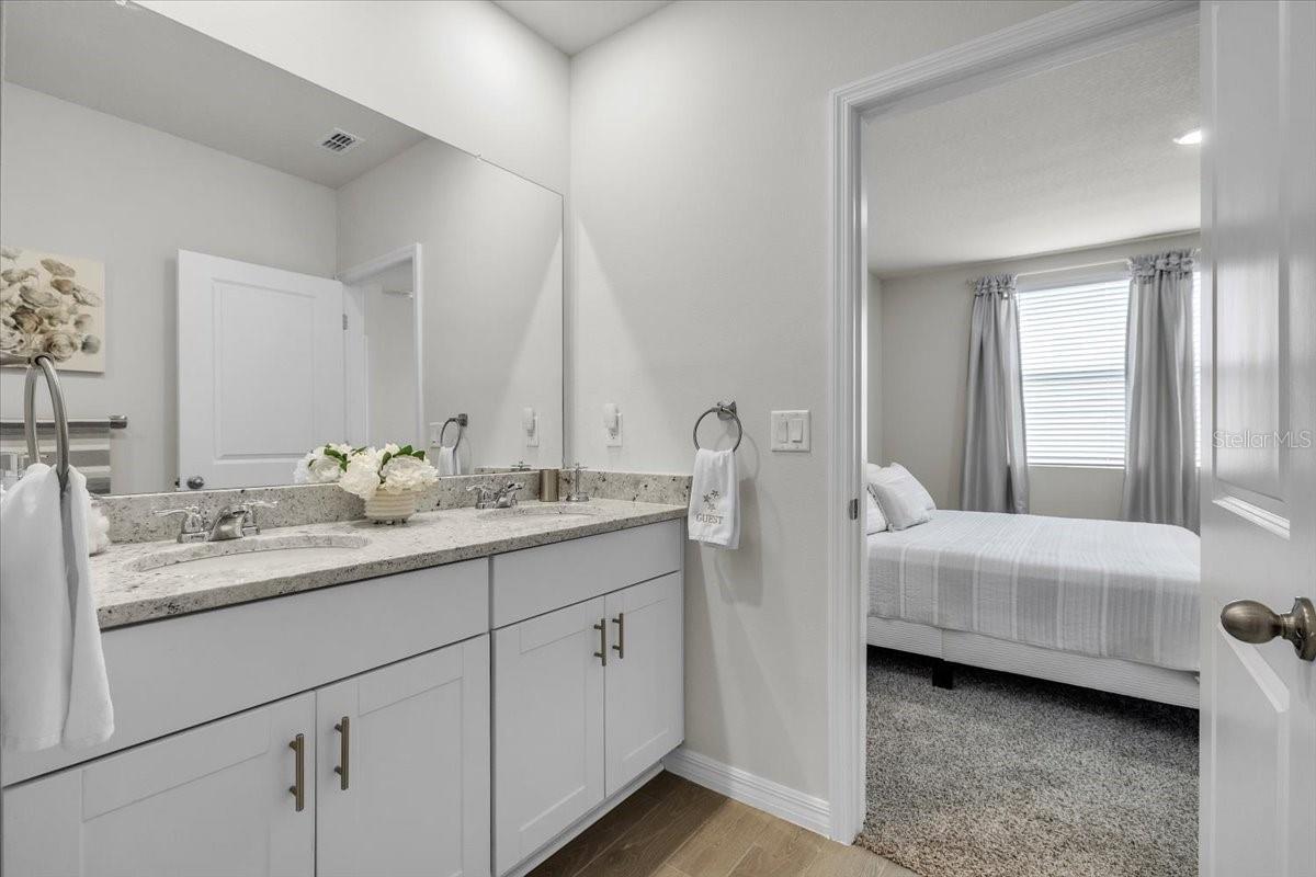 Image 21 of 58 For 7119 Amelia River Drive