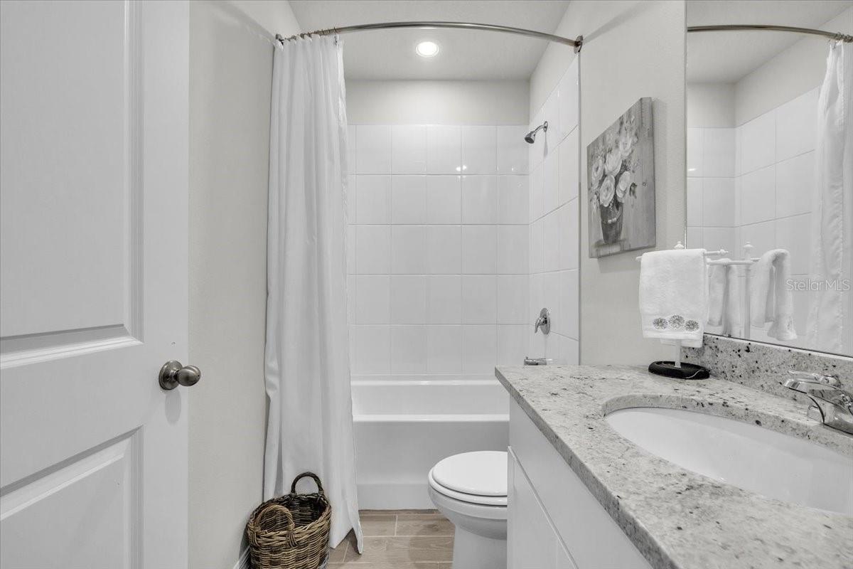 Image 36 of 58 For 7119 Amelia River Drive