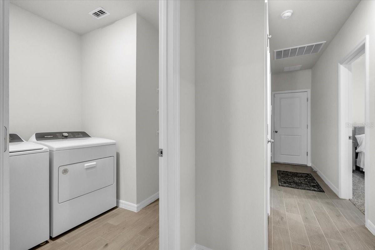 Image 40 of 58 For 7119 Amelia River Drive