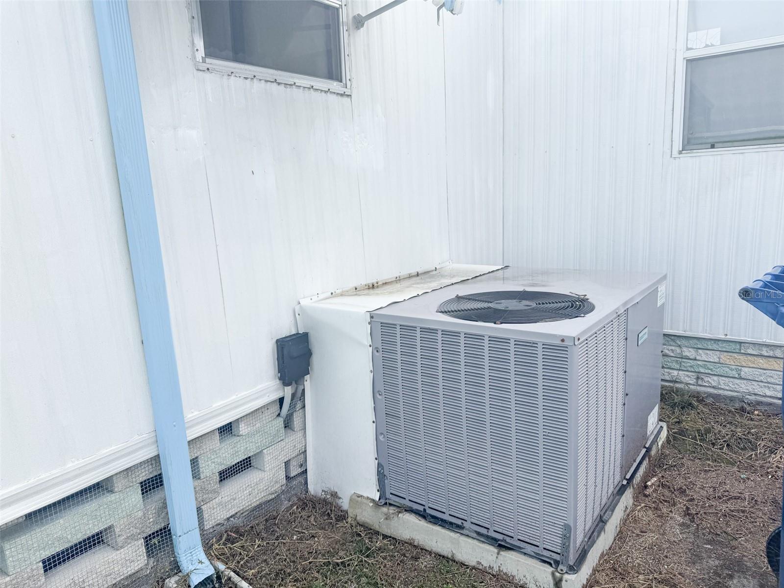 Image 12 of 17 For 5316 53rd Avenue E Q123