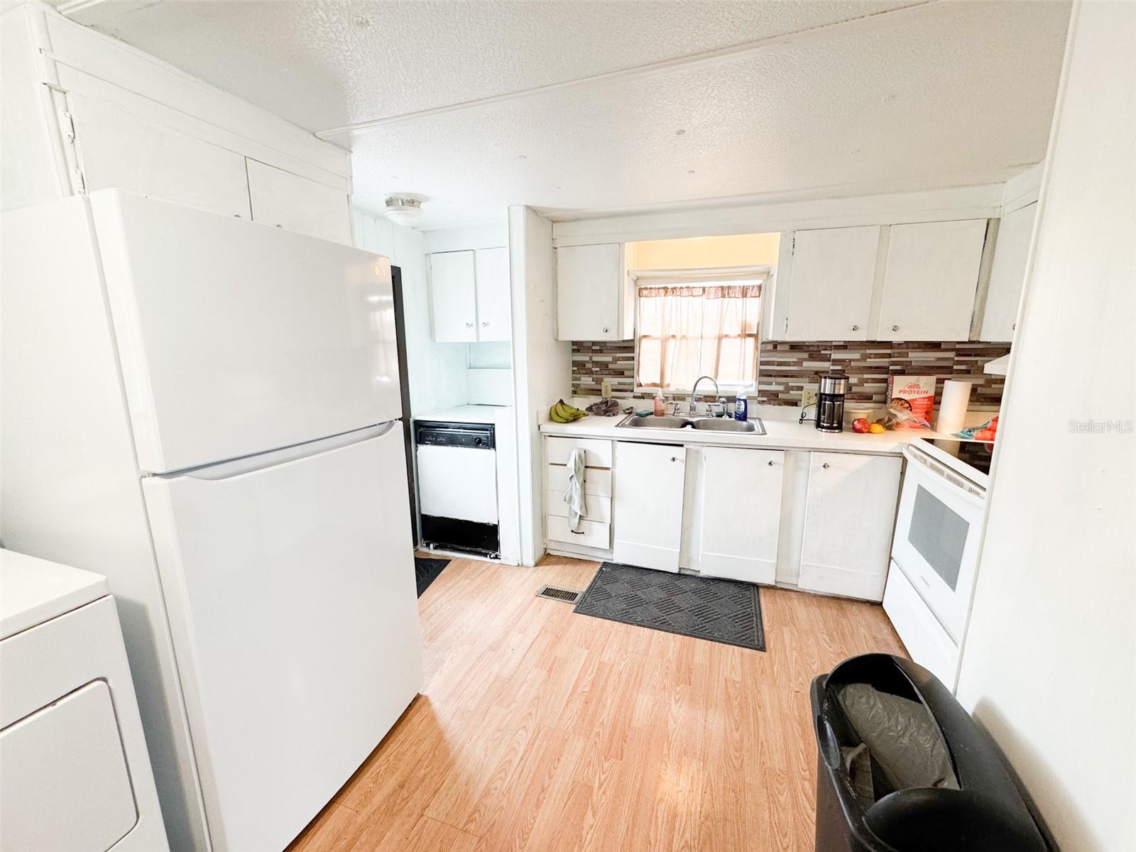 Image 9 of 17 For 5316 53rd Avenue E Q123