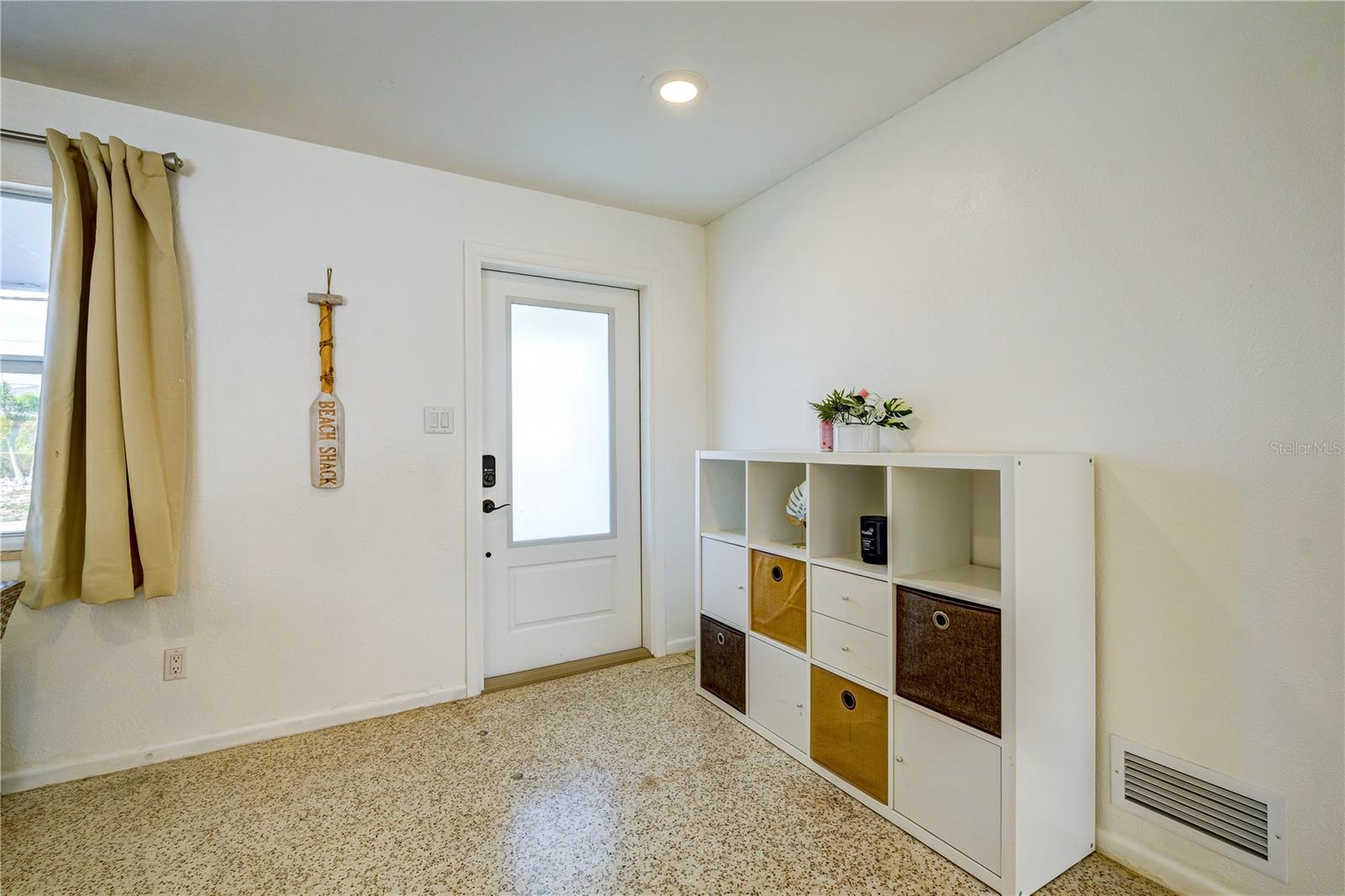 Image 7 of 40 For 3024 Rose Street