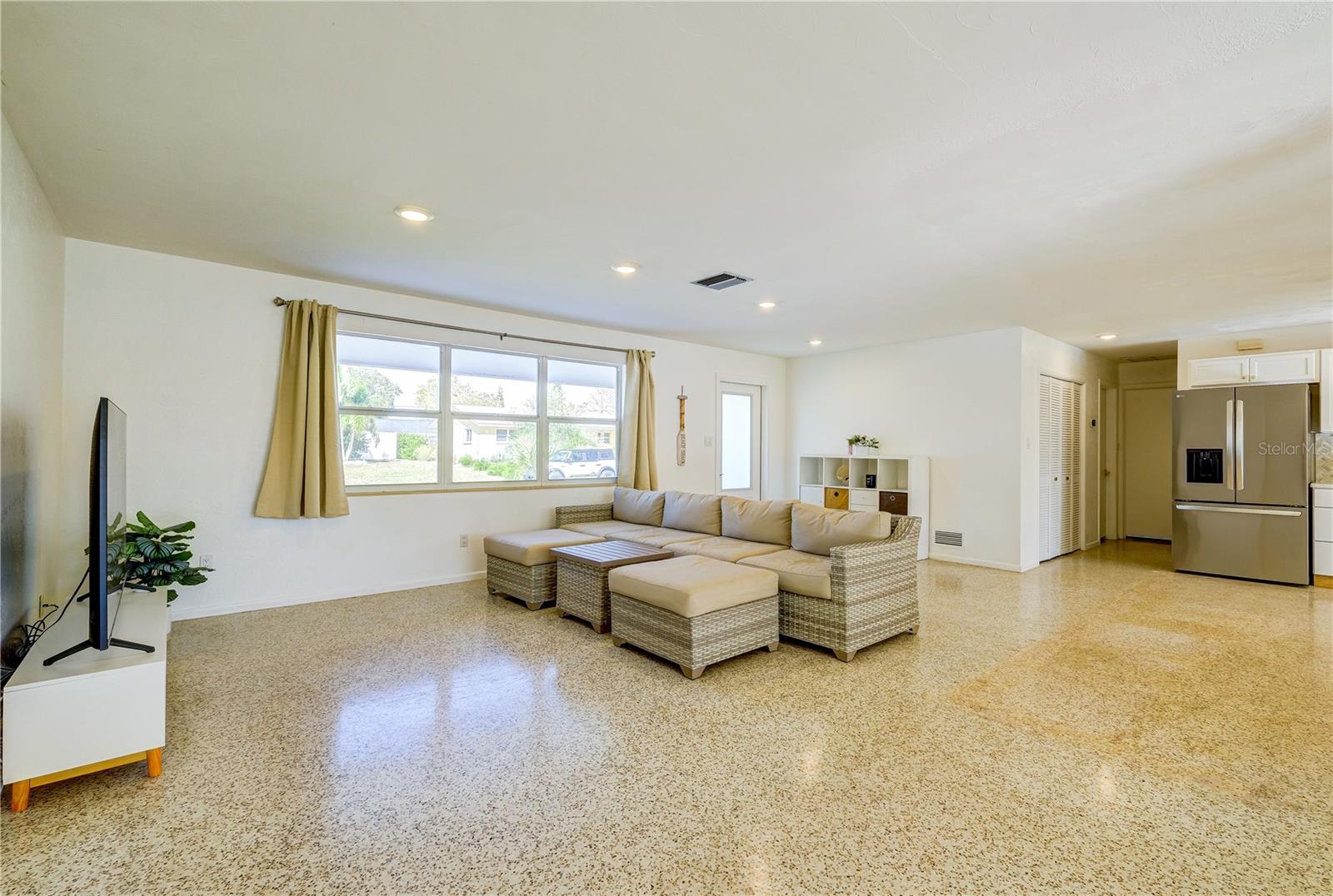 Image 9 of 40 For 3024 Rose Street