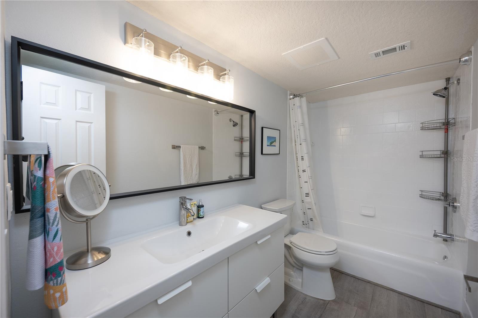 Image 11 of 25 For 6100 Gulfport Boulevard S 117