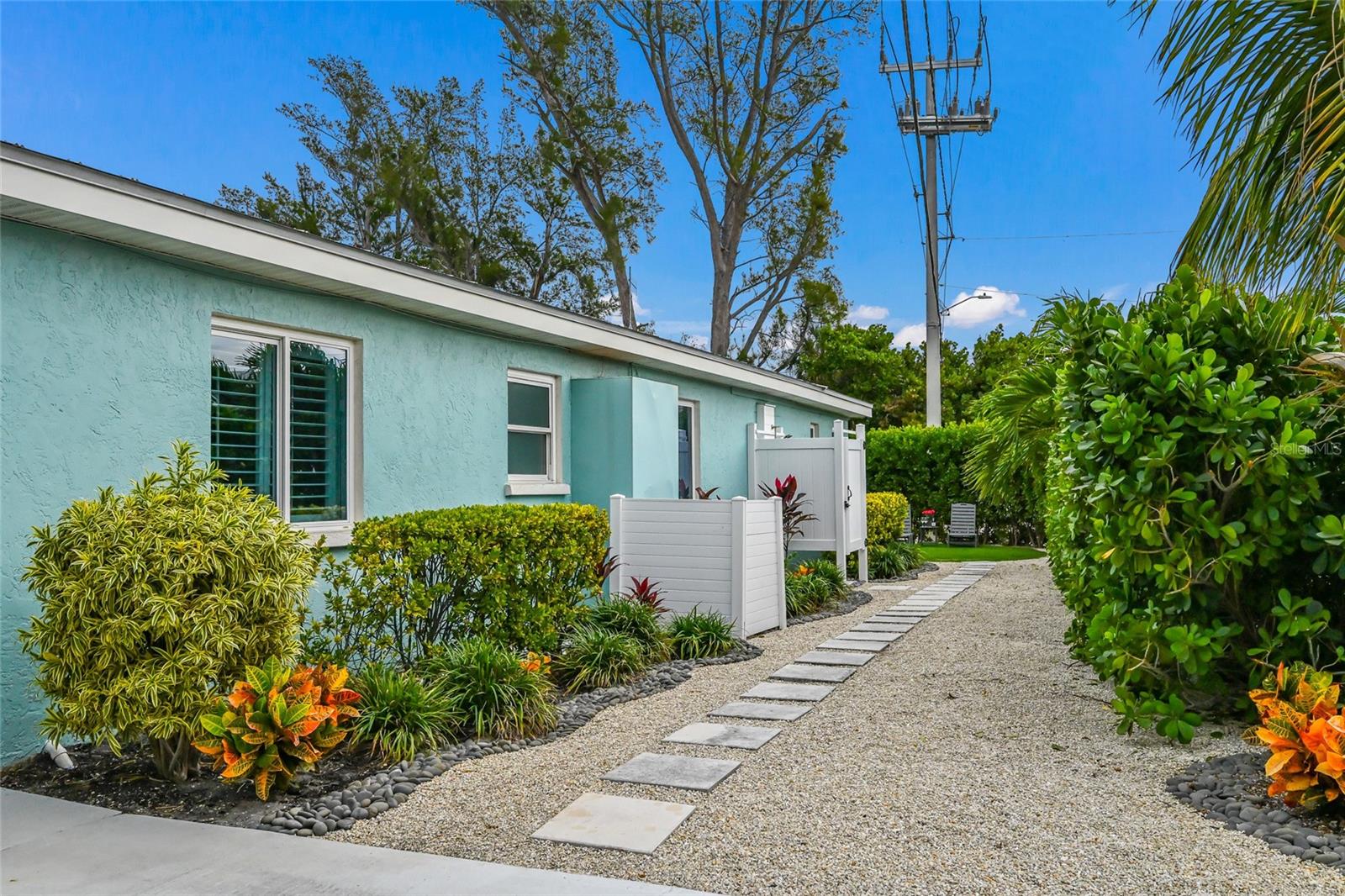 Image 41 of 47 For 912 Shore Drive