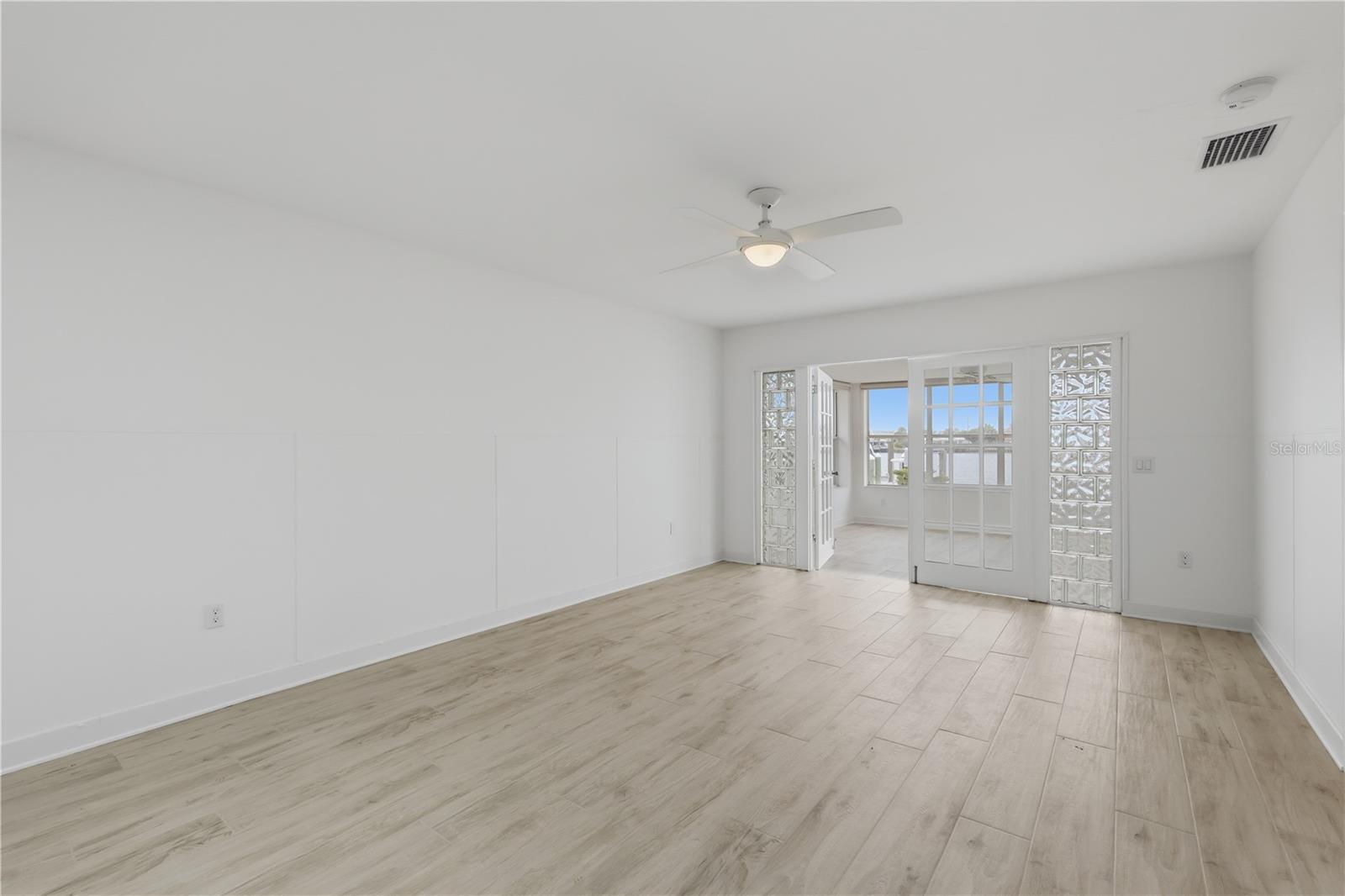 Image 7 of 38 For 462 63rd Street