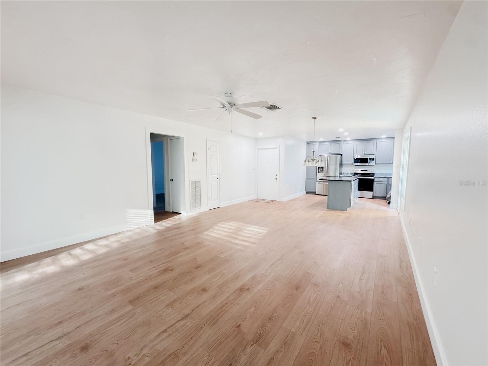 Image 15 of 35 For 914 Faith Circle