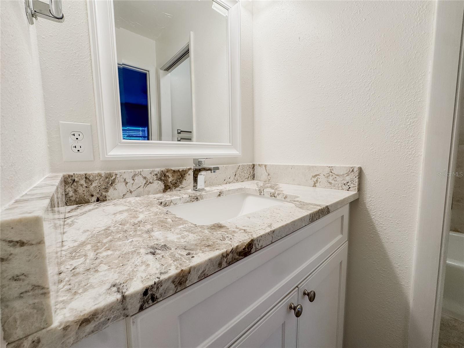 Image 24 of 35 For 914 Faith Circle