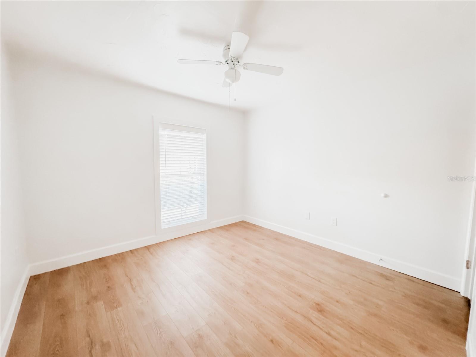 Image 27 of 35 For 914 Faith Circle