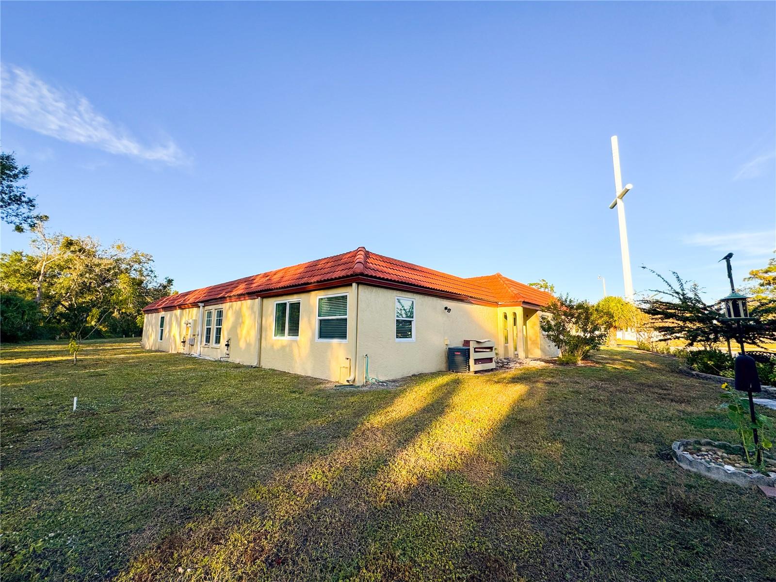 Image 32 of 35 For 914 Faith Circle