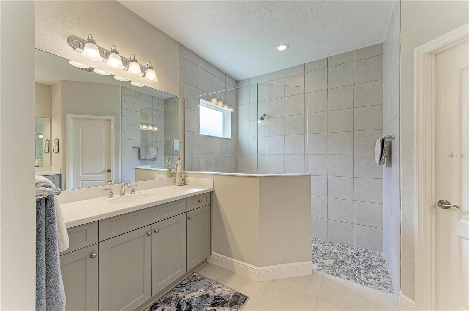 Image 29 of 67 For 10618 Crooked Creek Court