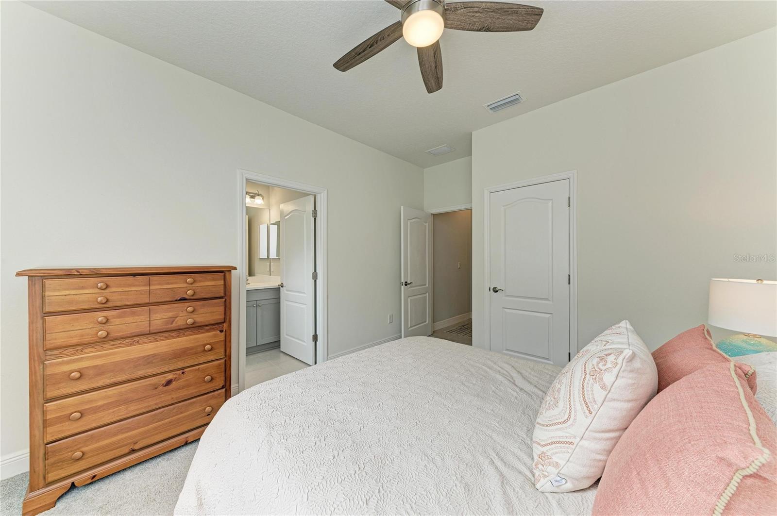 Image 33 of 67 For 10618 Crooked Creek Court