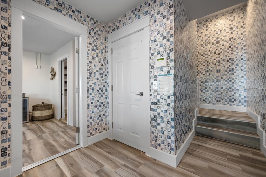 Image 52 of 83 For 915 Shore Drive