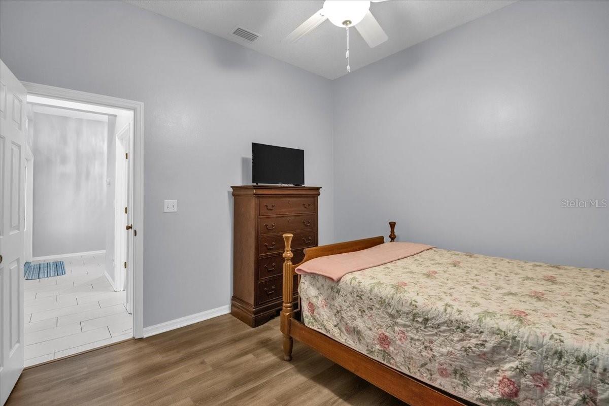 Image 36 of 49 For 5127 44th Street W