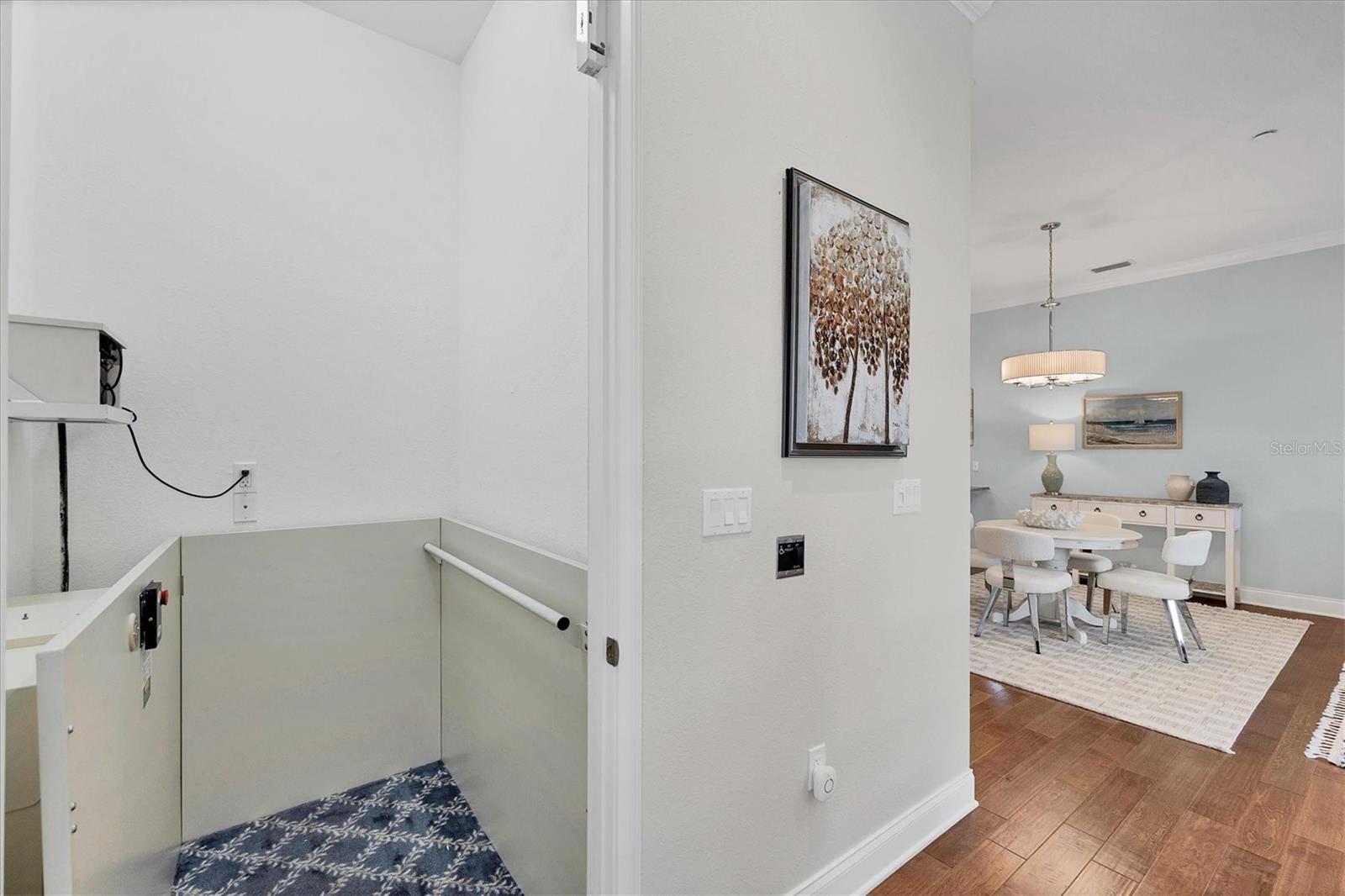 Image 11 of 70 For 455 Nokomis Avenue S 455