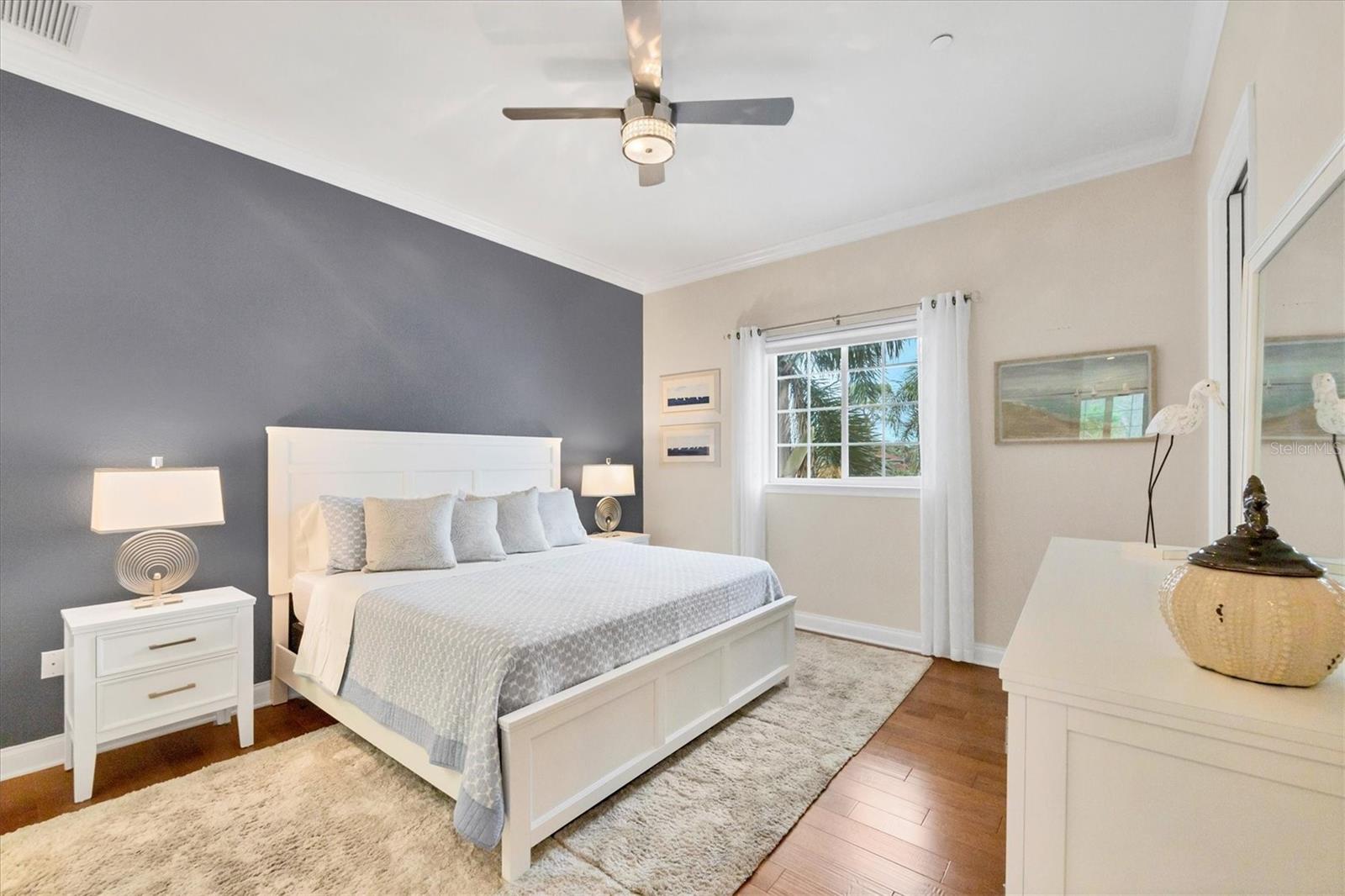 Image 18 of 70 For 455 Nokomis Avenue S 455