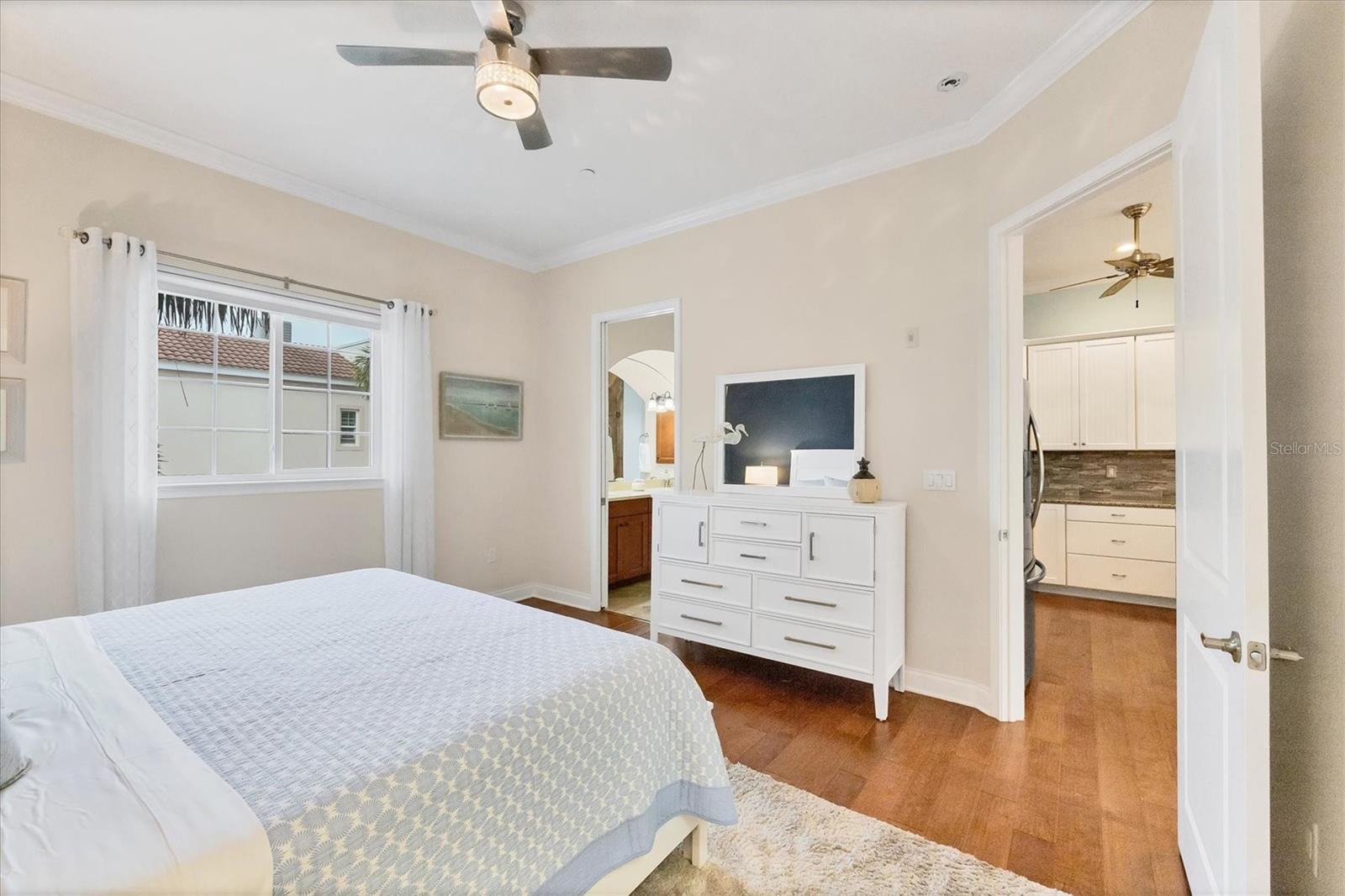 Image 20 of 70 For 455 Nokomis Avenue S 455