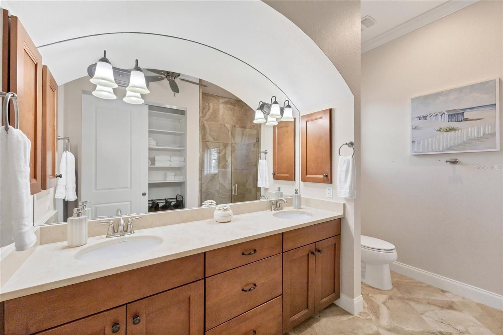 Image 23 of 70 For 455 Nokomis Avenue S 455