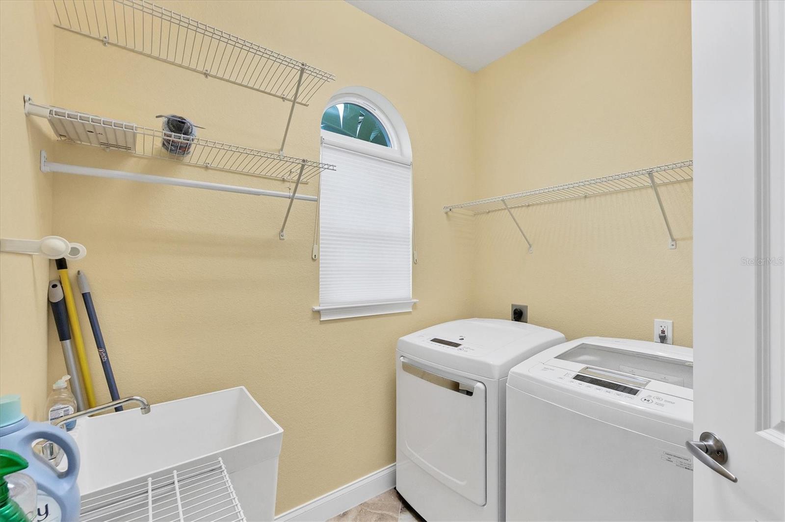 Image 34 of 70 For 455 Nokomis Avenue S 455