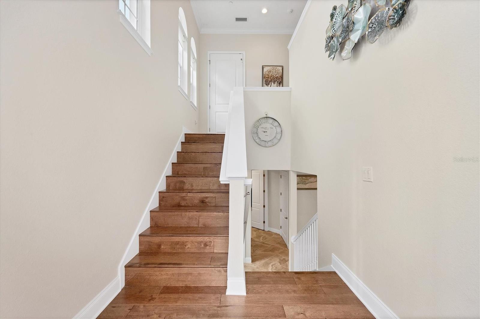 Image 5 of 70 For 455 Nokomis Avenue S 455