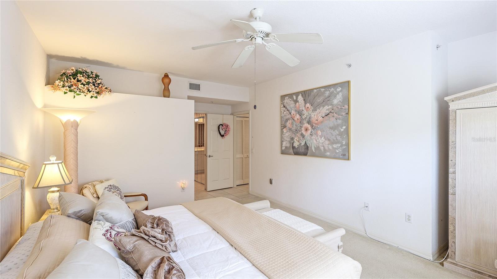 Image 17 of 26 For 6770 Fairway Gardens Drive