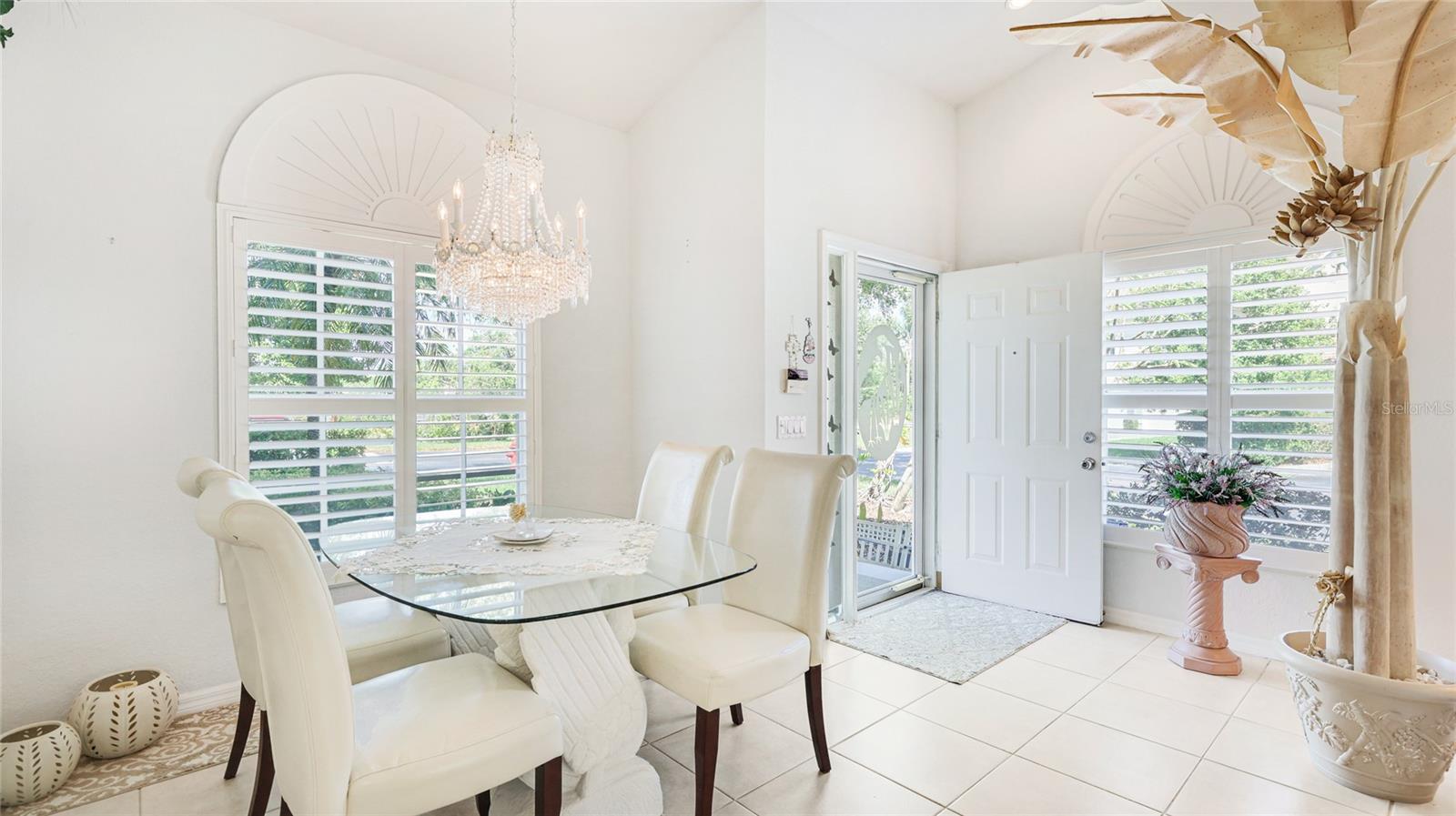 Image 6 of 26 For 6770 Fairway Gardens Drive