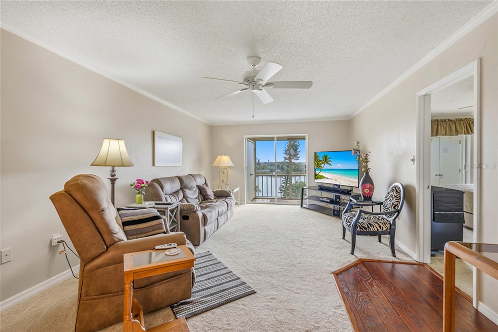 Image 12 of 35 For 3839 Lake Bayshore Drive H516