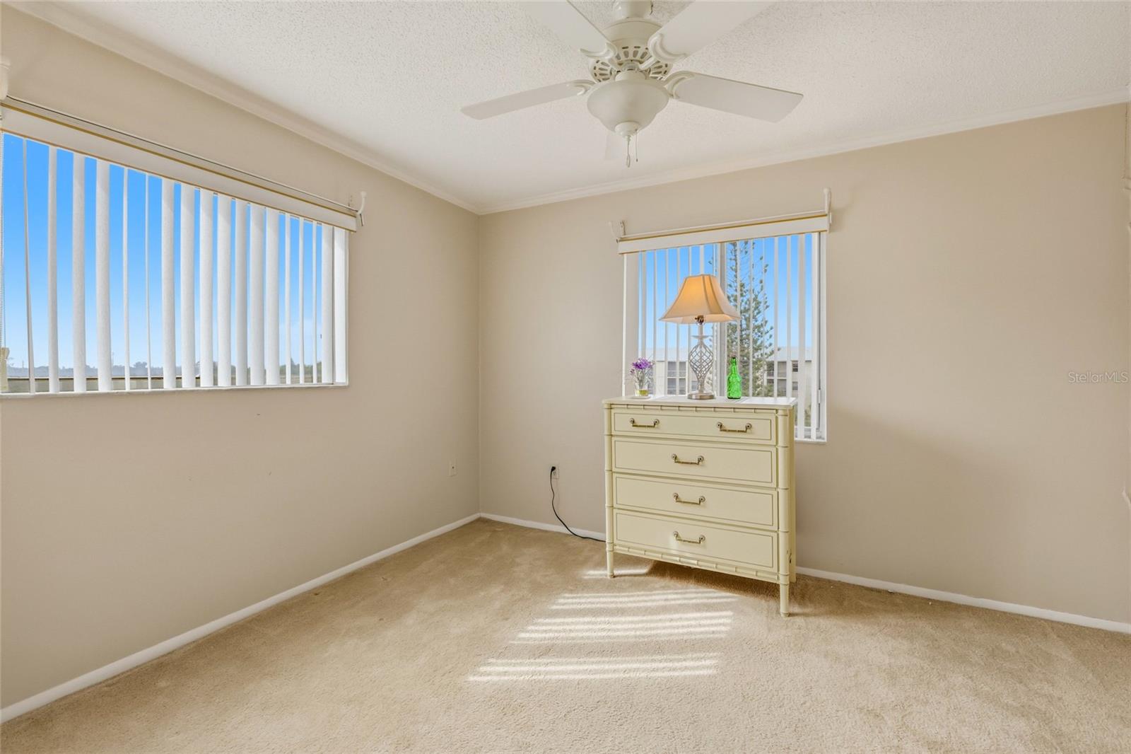 Image 20 of 35 For 3839 Lake Bayshore Drive H516