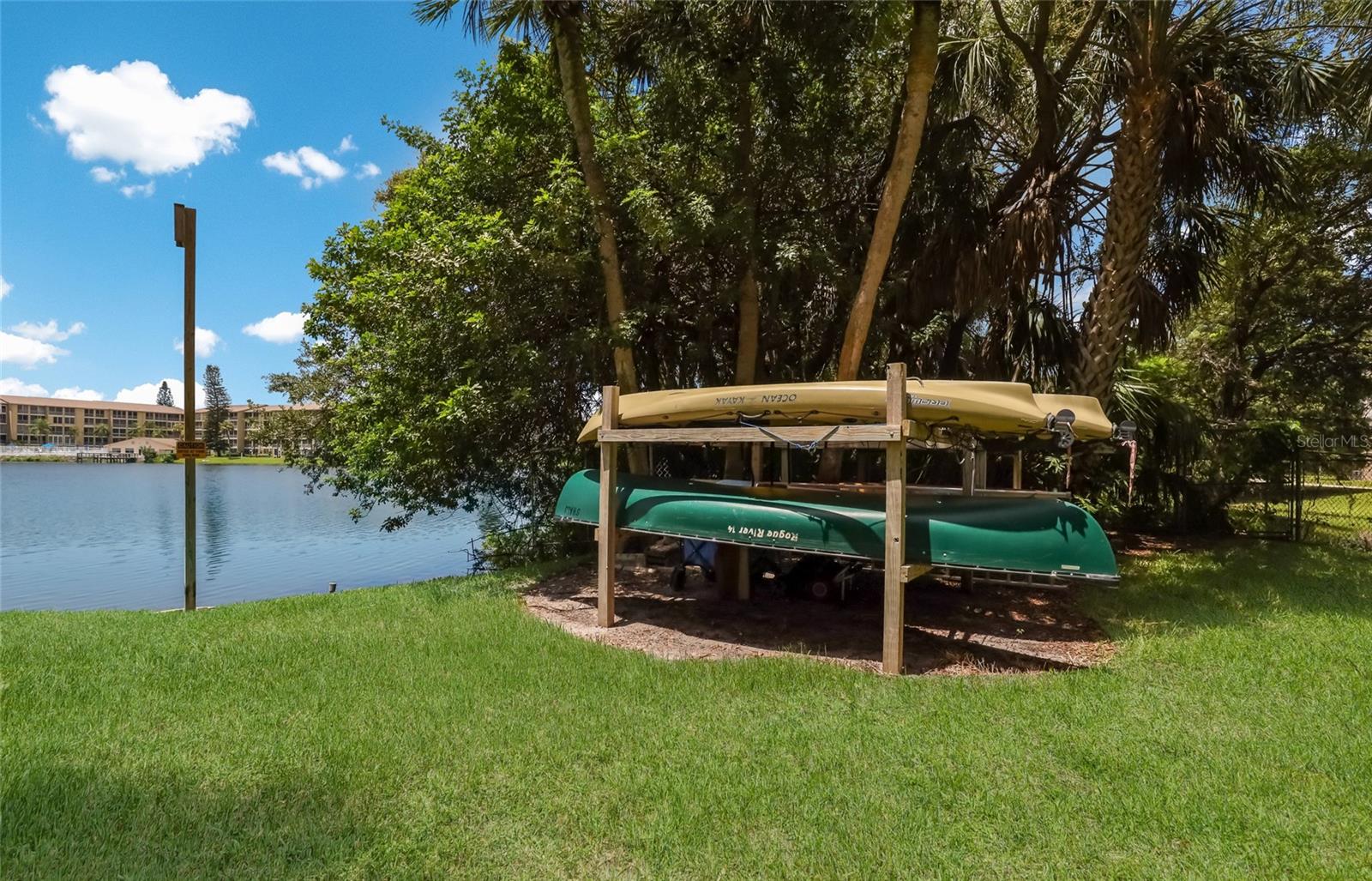 Image 28 of 35 For 3839 Lake Bayshore Drive H516