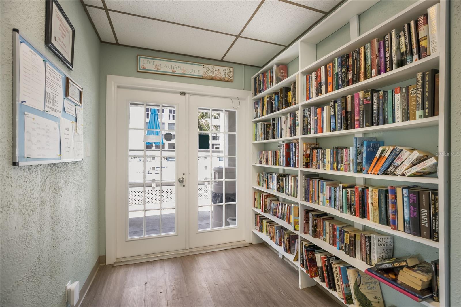 Image 32 of 35 For 3839 Lake Bayshore Drive H516