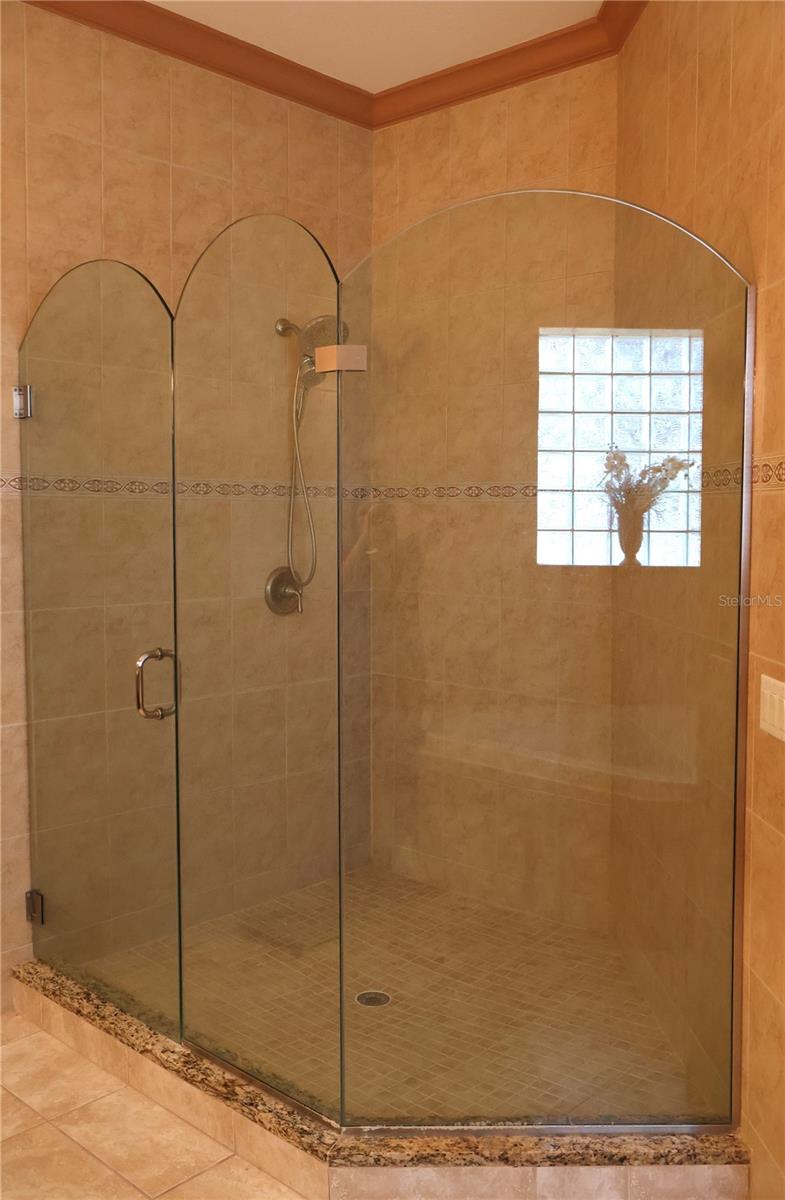 Image 12 of 18 For 201 San Lorenzo Avenue