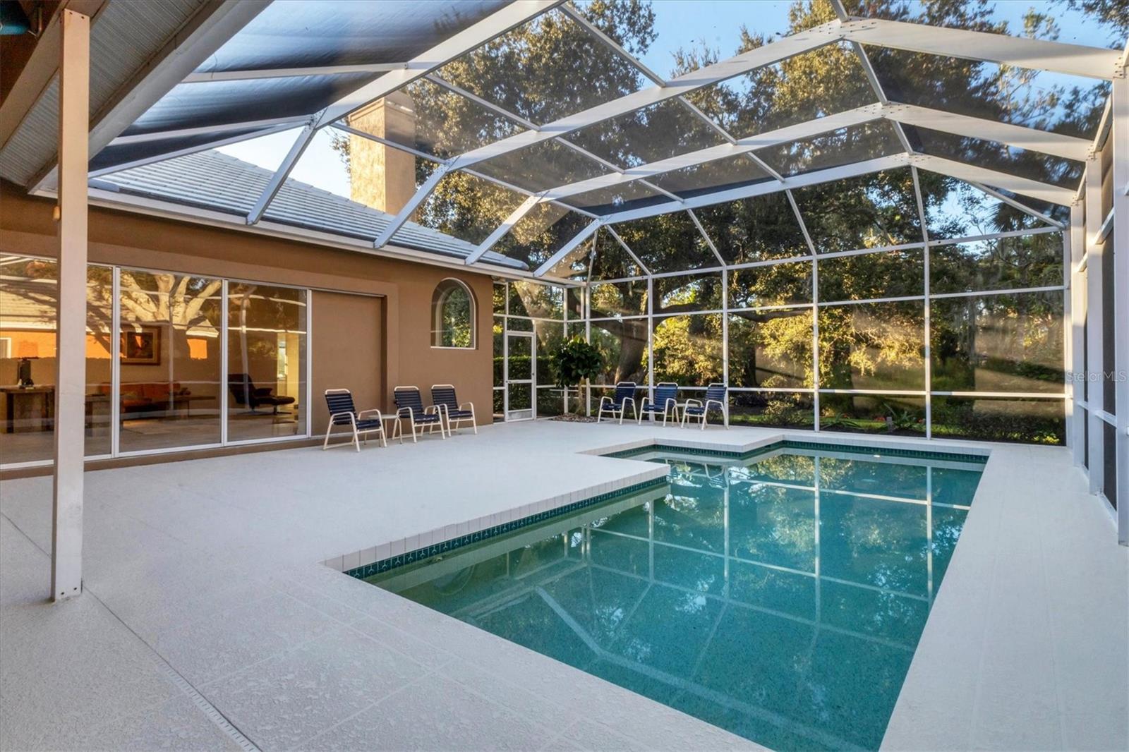 Image 26 of 39 For 8576 Woodbriar Drive