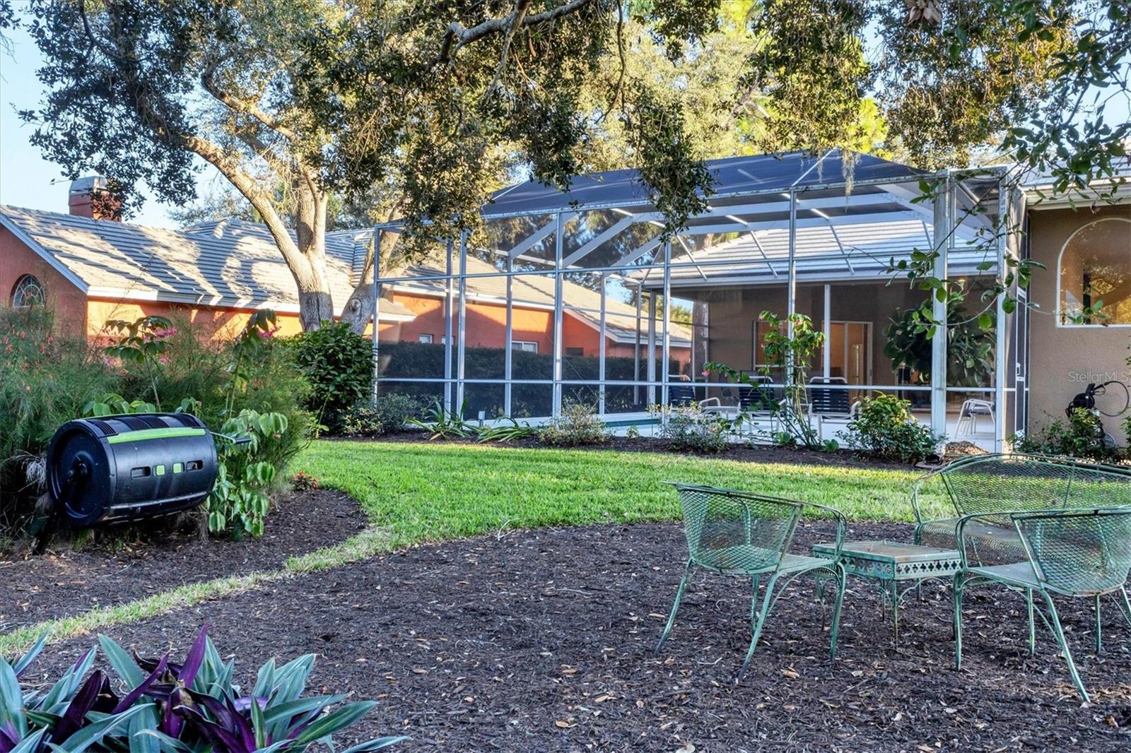 Image 29 of 39 For 8576 Woodbriar Drive