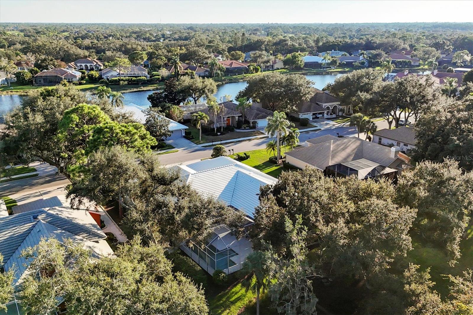 Image 34 of 39 For 8576 Woodbriar Drive