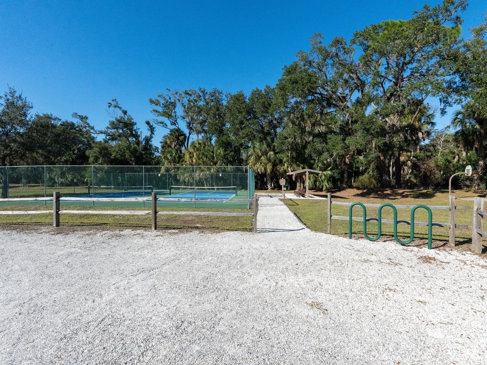 Image 60 of 89 For 5510 Chanteclaire  46