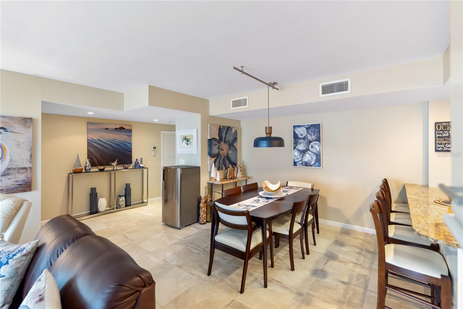 Image 15 of 94 For 1212 Benjamin Franklin Drive 206