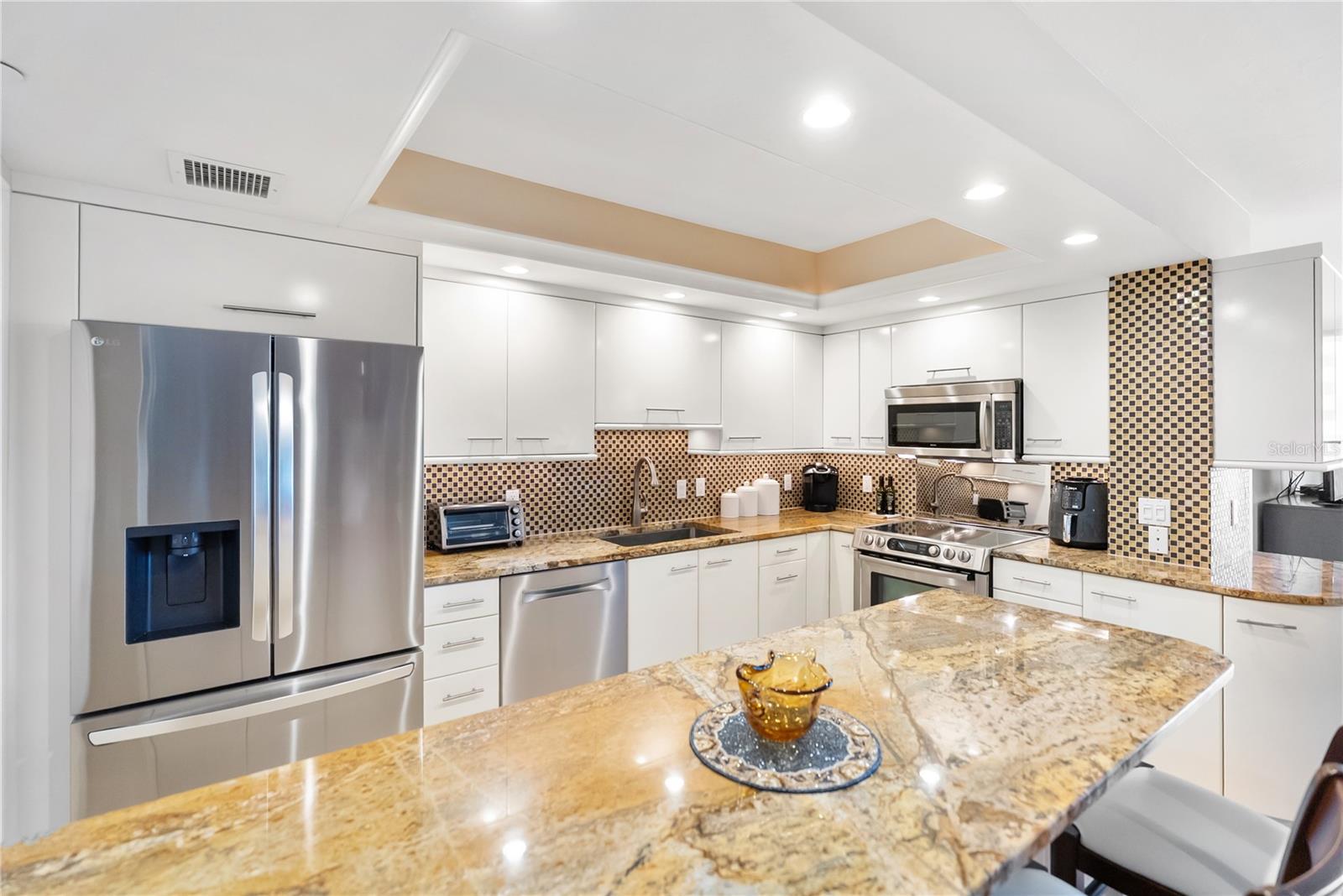 Image 18 of 94 For 1212 Benjamin Franklin Drive 206