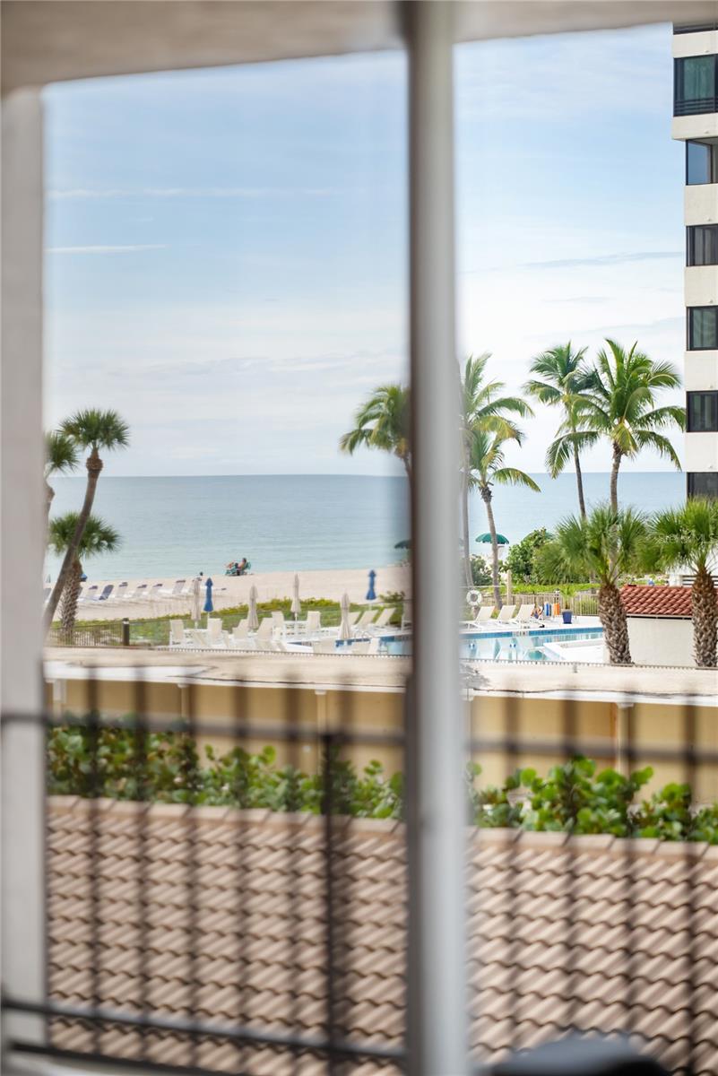 Image 41 of 94 For 1212 Benjamin Franklin Drive 206