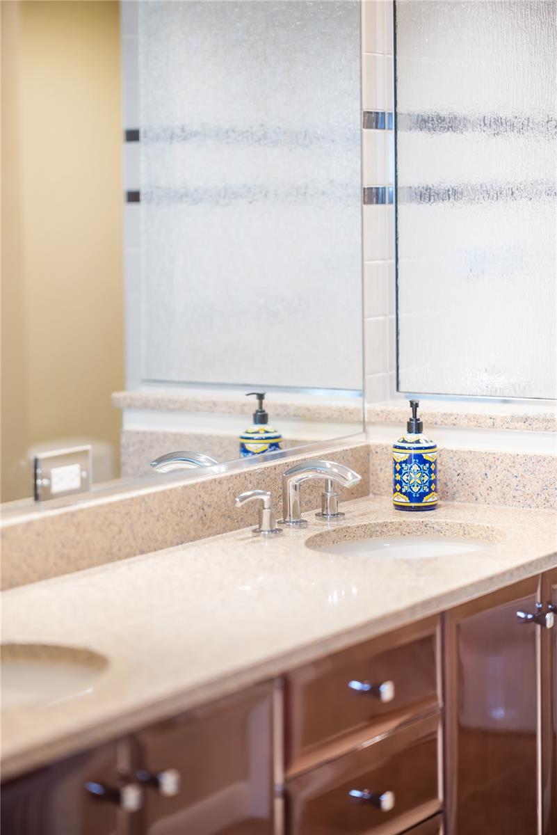 Image 54 of 94 For 1212 Benjamin Franklin Drive 206