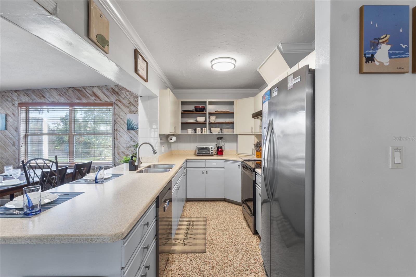 Image 7 of 30 For 2307 Wellesley Drive