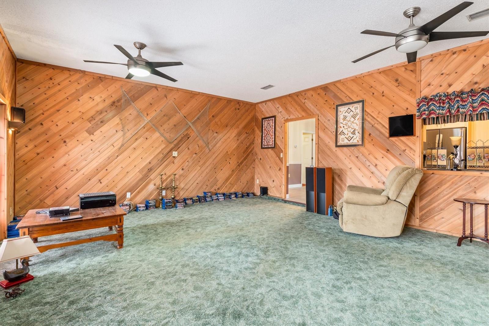 Image 11 of 34 For 11869 Newgate Avenue