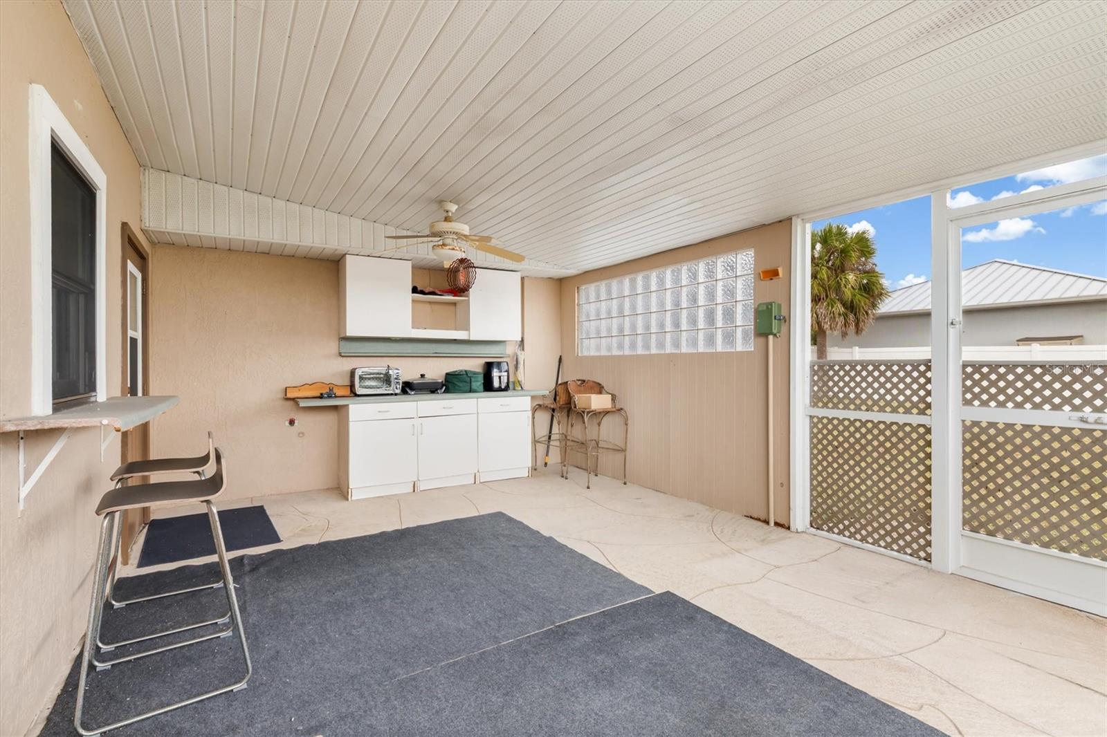 Image 20 of 34 For 11869 Newgate Avenue