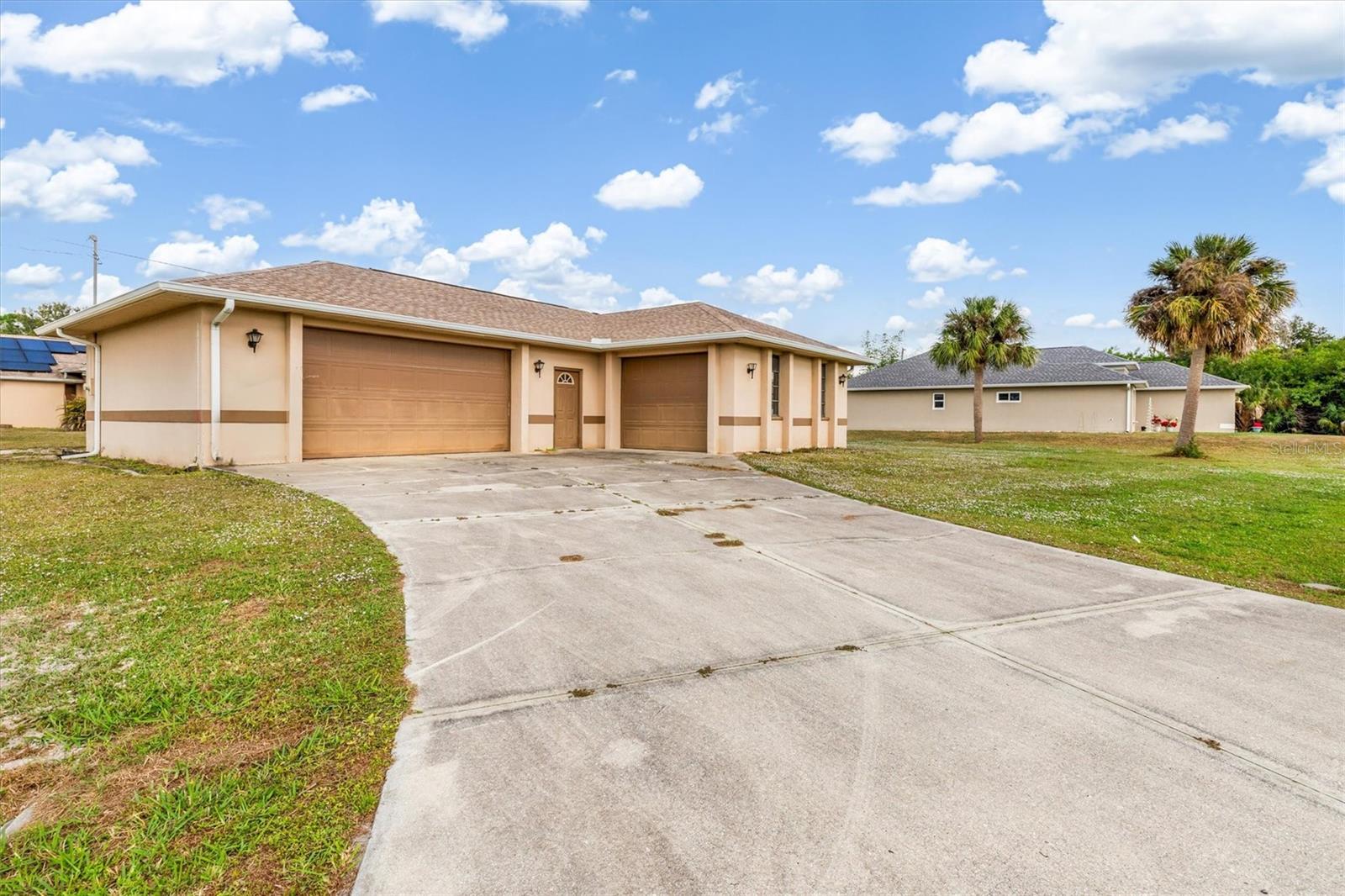 Image 21 of 34 For 11869 Newgate Avenue