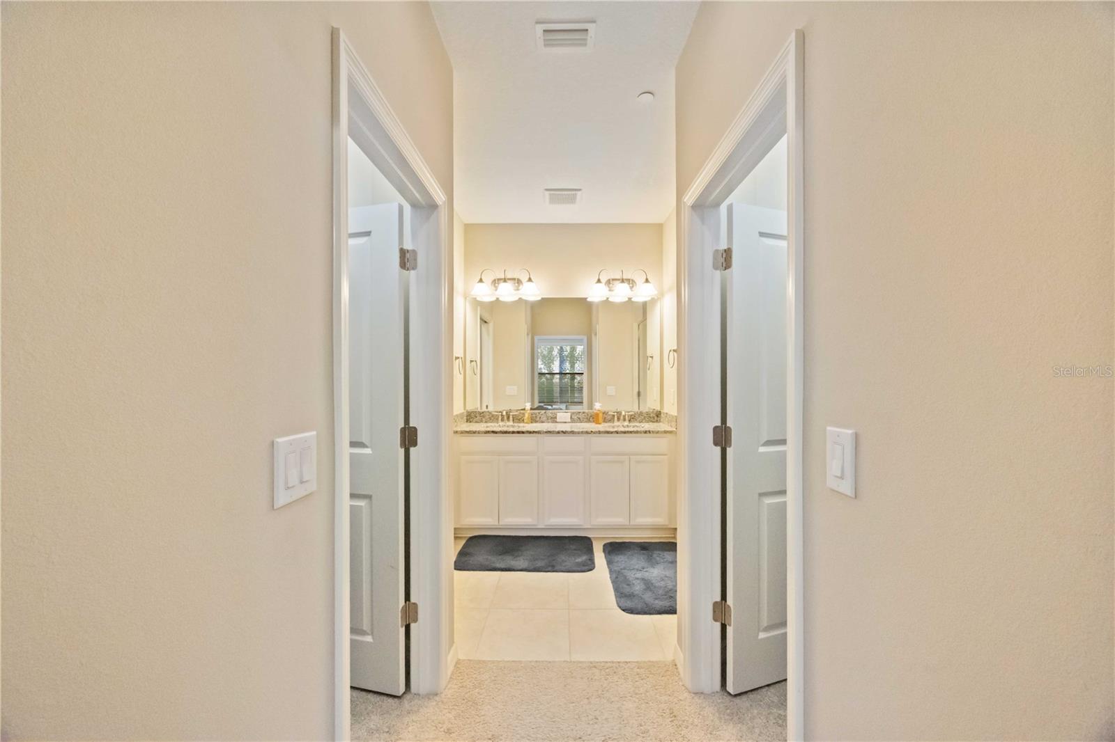 Image 20 of 72 For 13608 Messina Loop 202